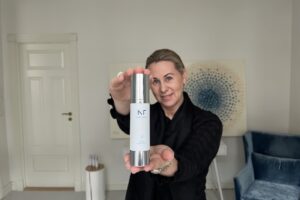Linda Jørgensen with Nordic Formula Serum Power Glow